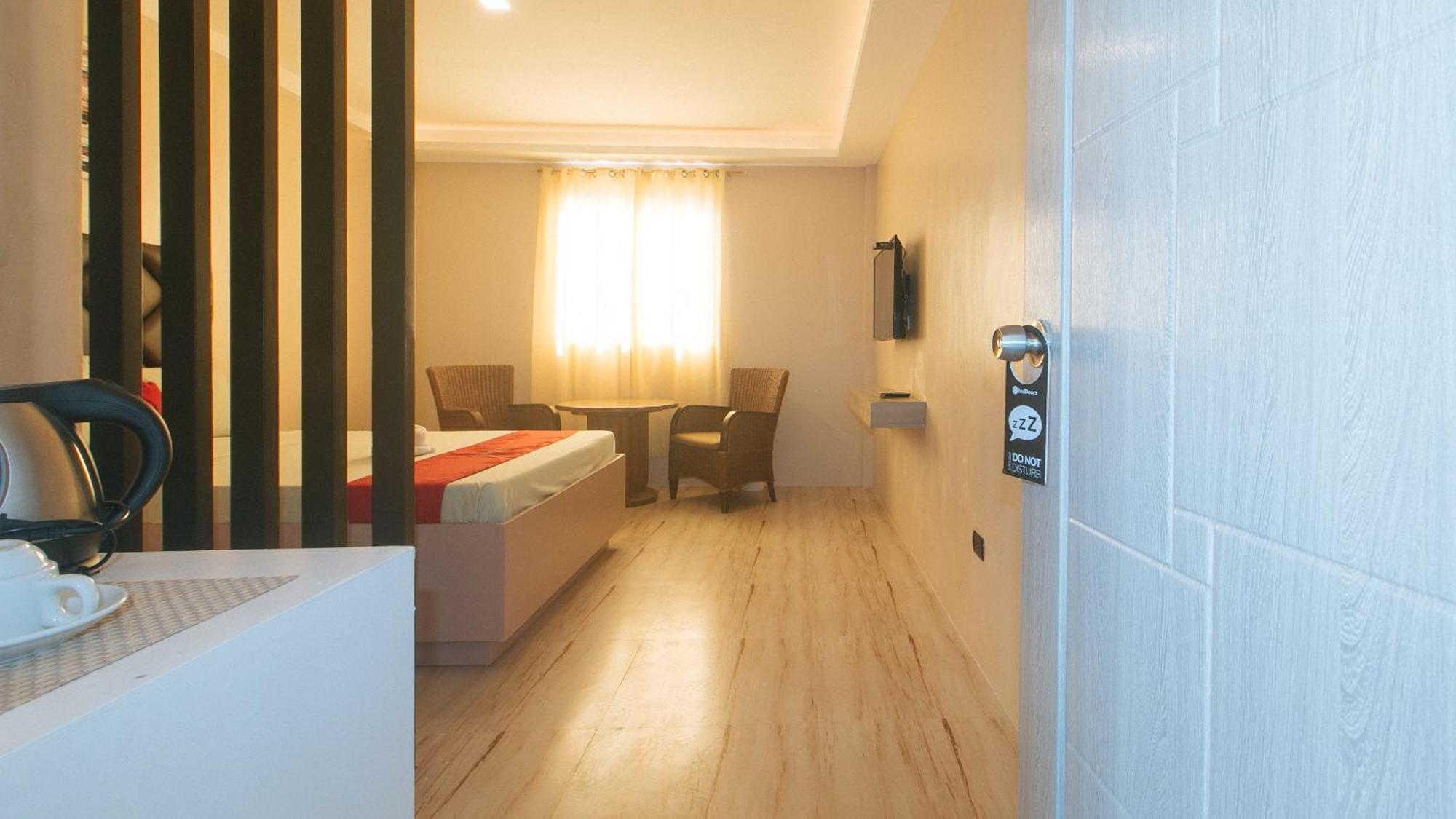 Paranaque City Reddoorz Plus At Seventy Five Inn Near Manila Airport מראה חיצוני תמונה