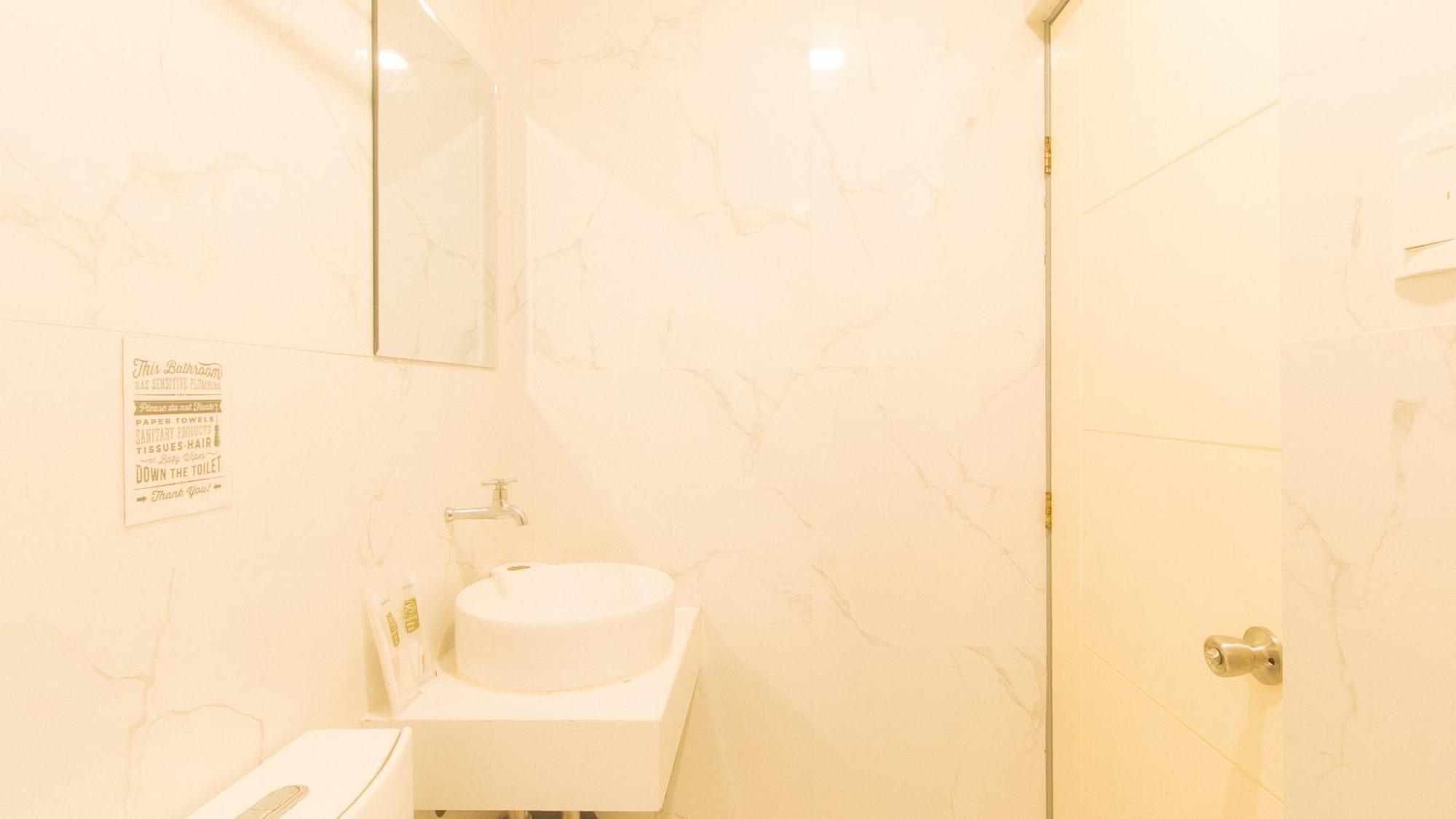 Paranaque City Reddoorz Plus At Seventy Five Inn Near Manila Airport מראה חיצוני תמונה