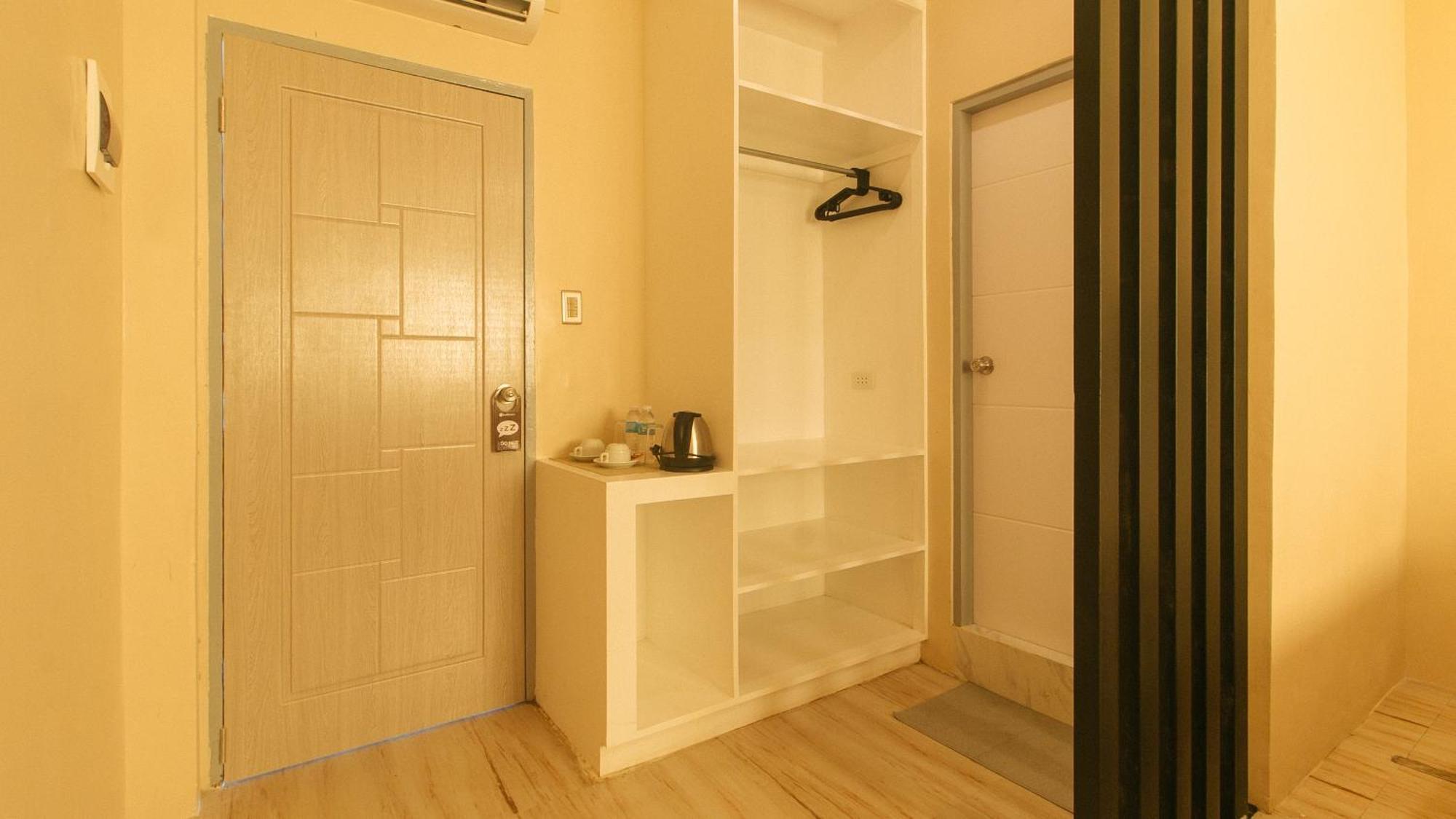 Paranaque City Reddoorz Plus At Seventy Five Inn Near Manila Airport מראה חיצוני תמונה