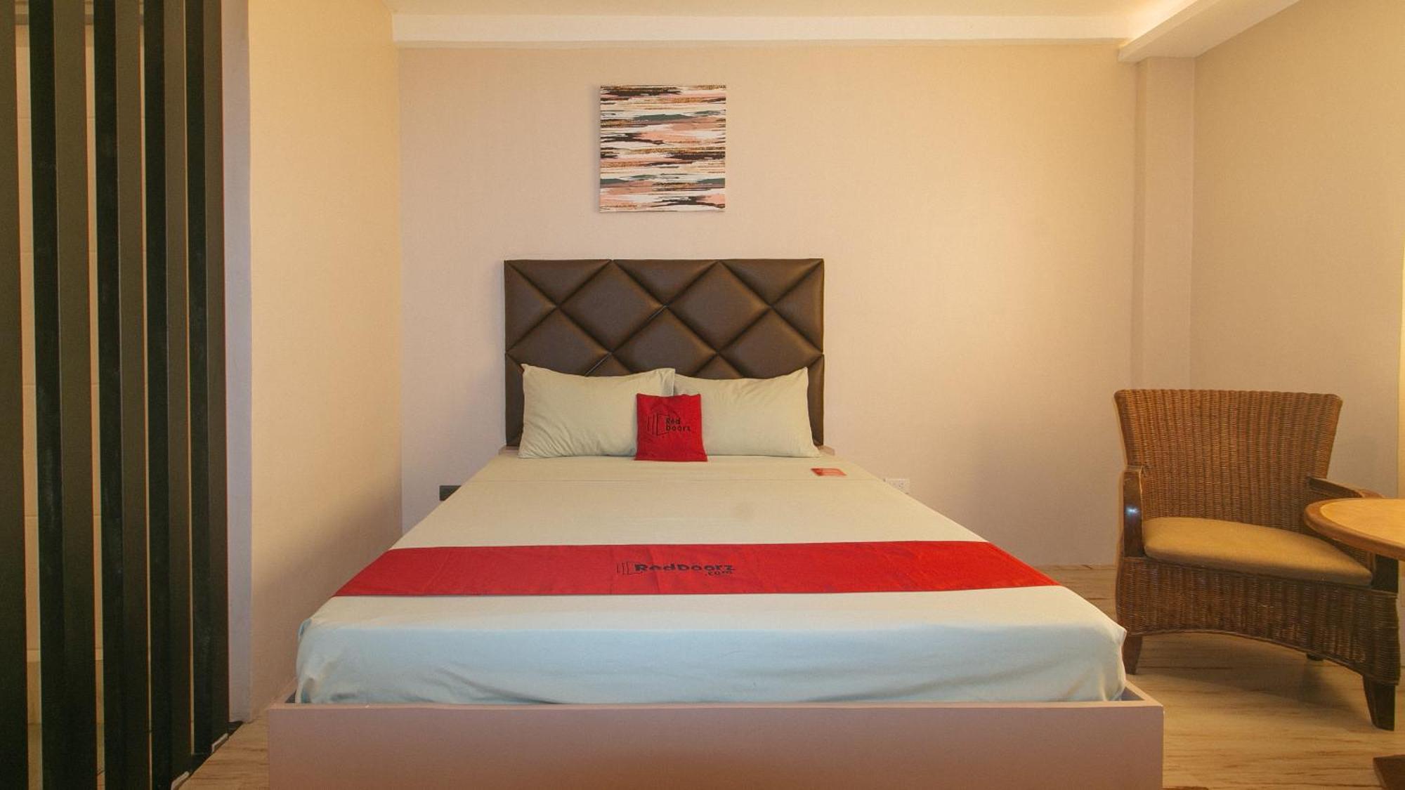 Paranaque City Reddoorz Plus At Seventy Five Inn Near Manila Airport מראה חיצוני תמונה