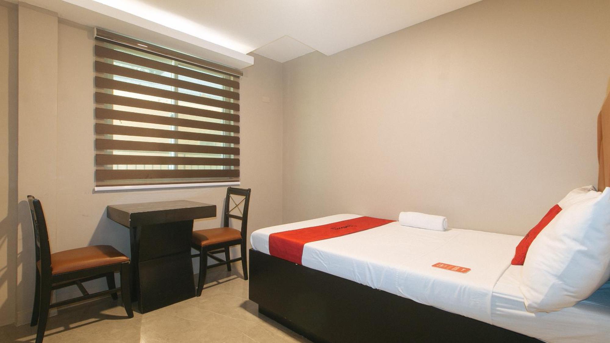 Paranaque City Reddoorz Plus At Seventy Five Inn Near Manila Airport מראה חיצוני תמונה